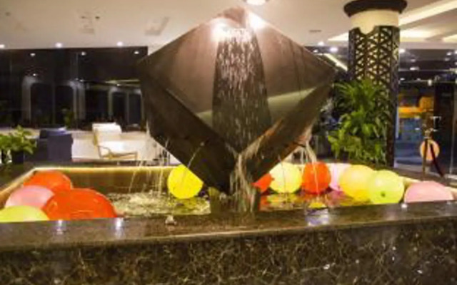 Maldah Suites