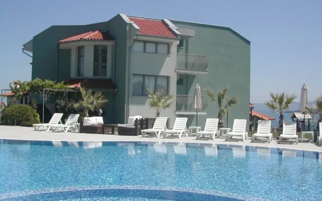 Apartments in Gardenia Complex