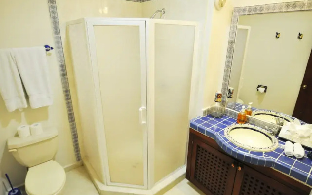 Beautiful Pent House, three blocks away from the beach PK31 by Vimex