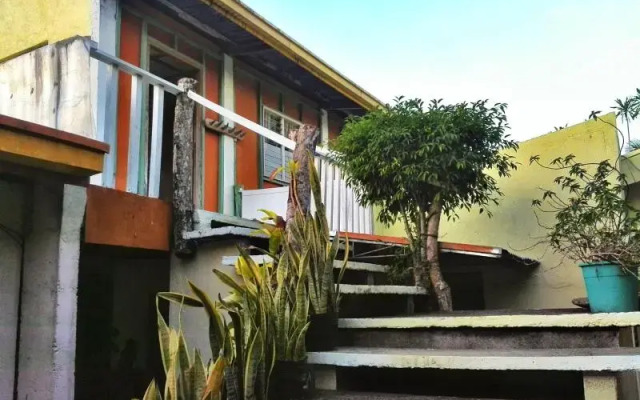 Sidewalkers Pension Inn