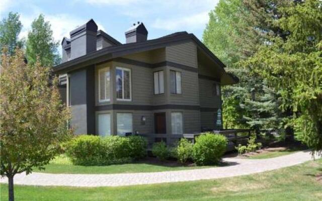 Dollar Meadows Condo 1368 by RedAwning