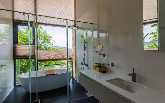Aura Villa