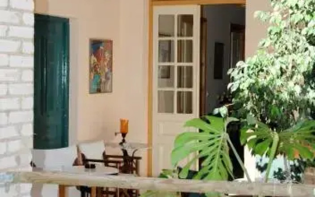 Avra Hotel