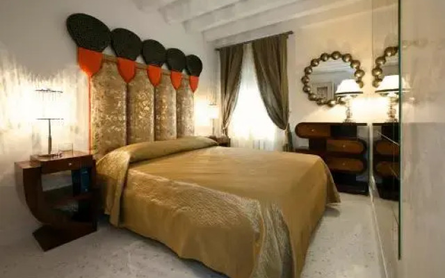 Casa Fortuny Luxury Apartment