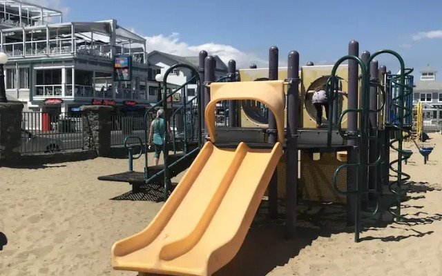 Sea Spray Condo 305