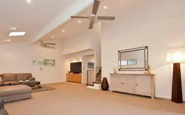 45 Park Edge Road