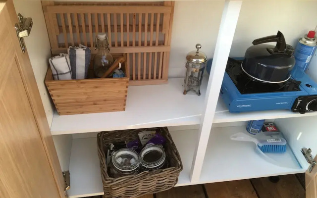 Quex Livery Glamping