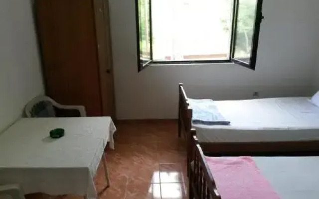 Guest House Pod Lozom