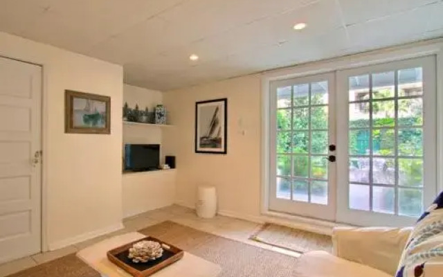 Jones Street Retreat