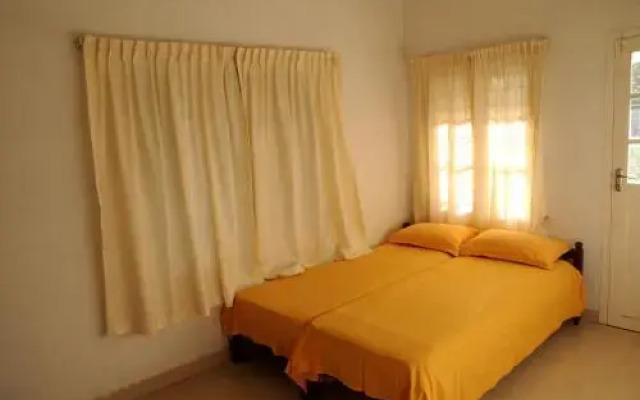 Hebron Inn