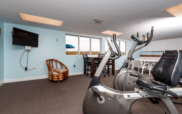 Pelican Isle 510 by RedAwning