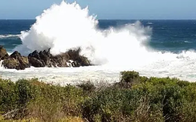 La Mer Seafront Selfcatering Accommodation Kleinmond