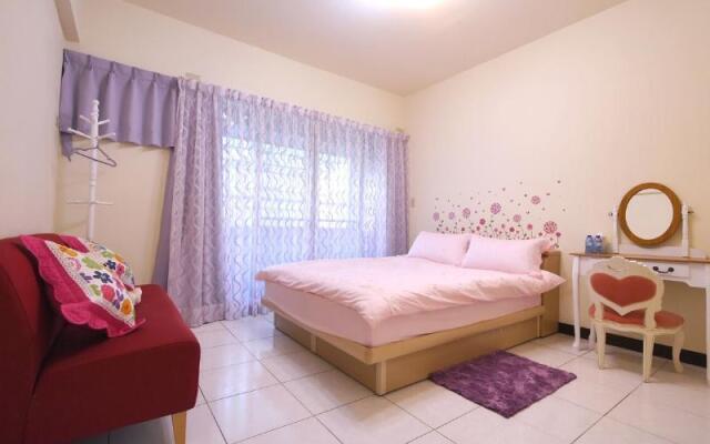 Green Light Guest House