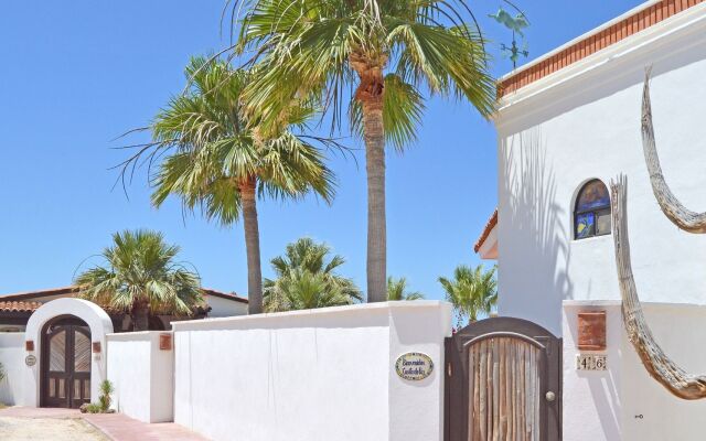 Casita de Paz by RedAwning