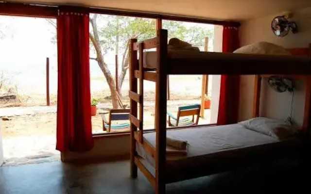 Playa Del Ritmo Beach Hostel & Bar