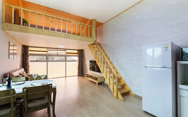 Yeosu Gold Light Pension