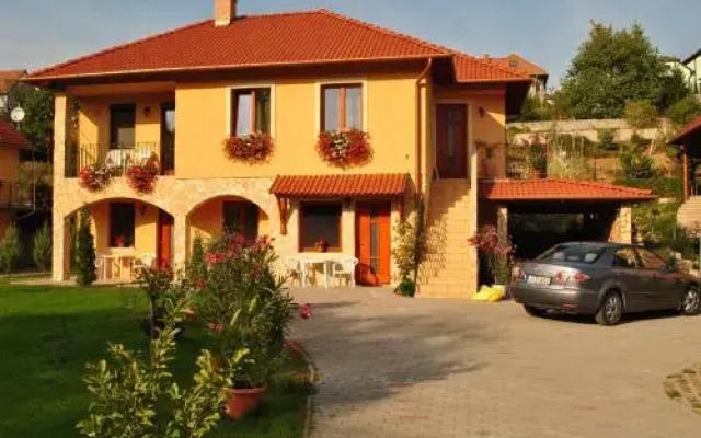 Mediterran Apartmanhaz