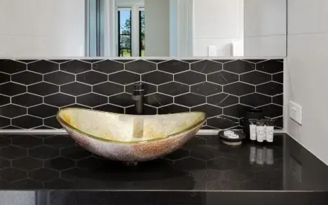 Ravensbourne Escape-Tree Tops