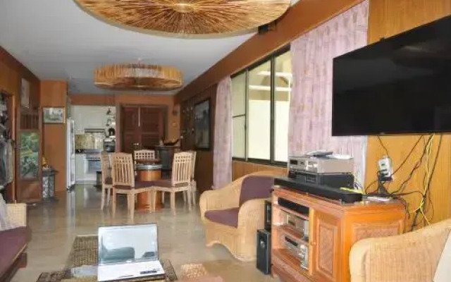Chom Talay Condominium by 9A