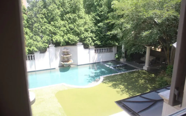 Buckhead 3233 By Homecomfortstay