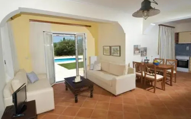 Iliachtides Villas