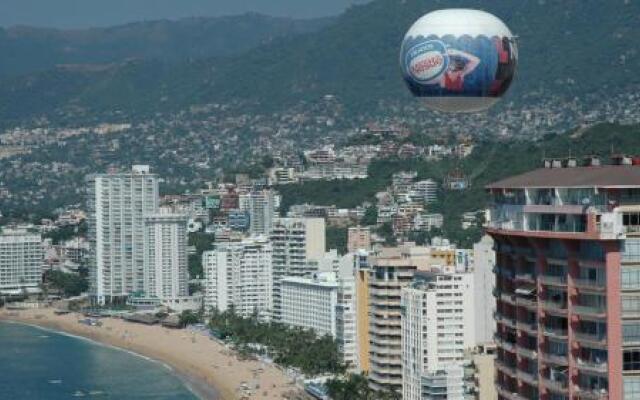 Acapulco Beach Front PentHouse 30th Floor