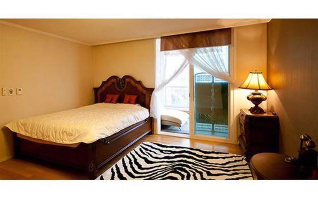 Yongin Greencounty Pension