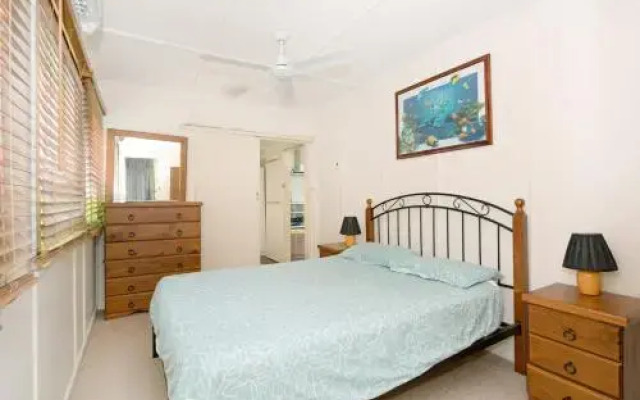Wheelchair Friendly with water views - Welsby Pde, Bongaree