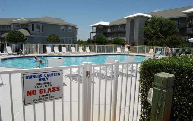 Romar Lakes 205B by RedAwning