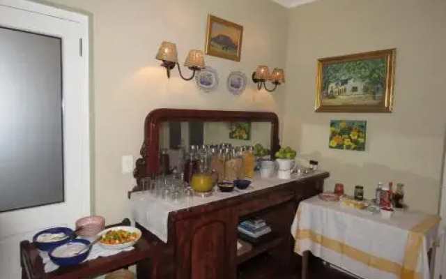 The Oval Bed and Breakfast