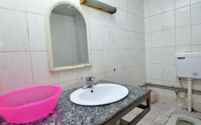 Qujing Luoping Hongyuan Guesthouse