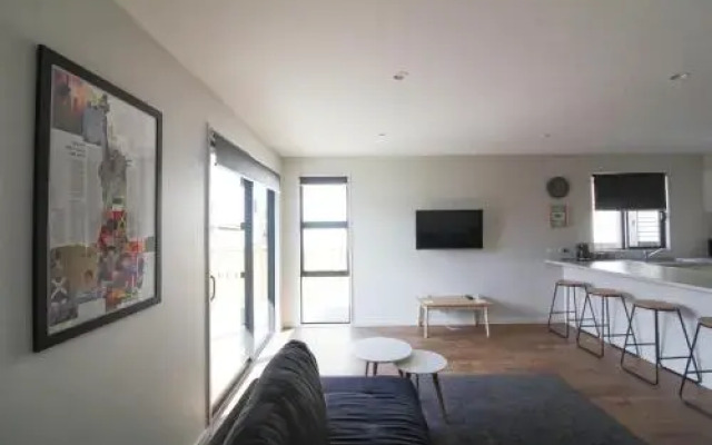 Frederick Apartment by the Stadium