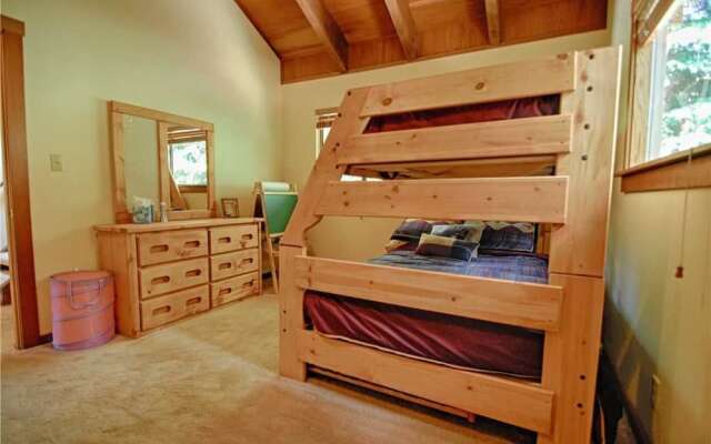 1380 Commonwealth Drive - 3 Br Home