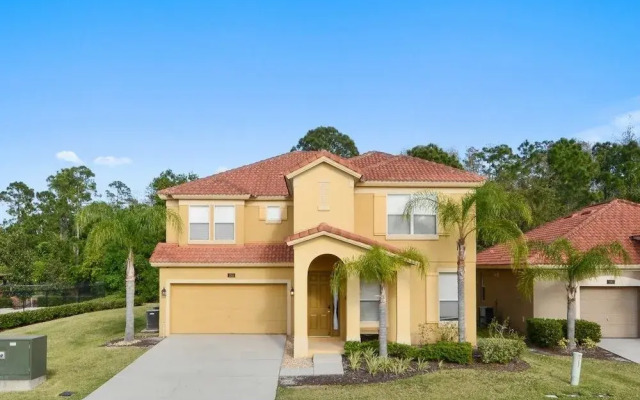 Seven-Bedroom Home at Bella Vida
