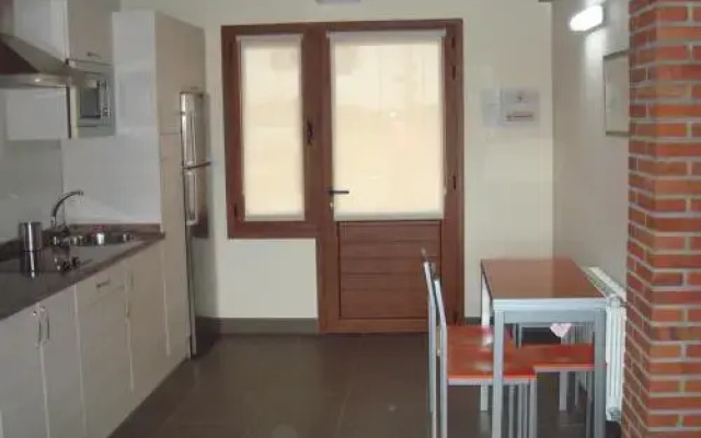 Apartamentos El Lugar