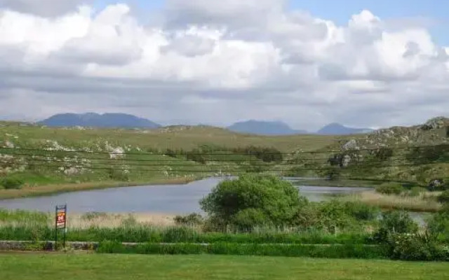 Heather Lodge Country House