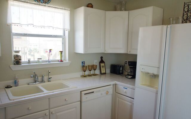 Dreamcatcher 2 Br home by RedAwning