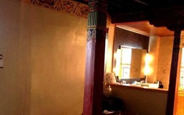 Lincang Premier Hotel - Lhasa