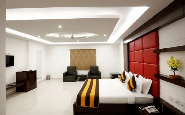 Hotel Anand Lok