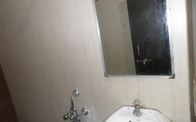 Hotel New Punjab