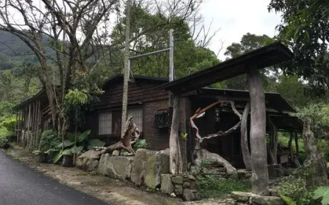 Love to Longguomai B&B
