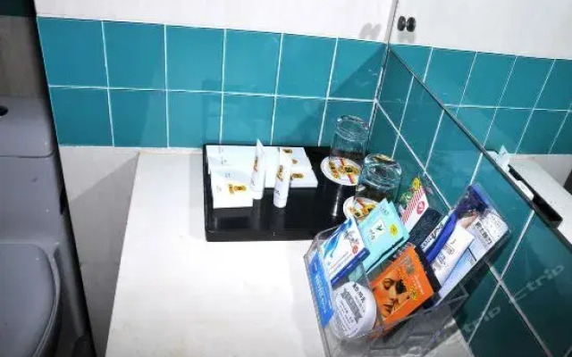 Super 8 Hotel Zibo Tong Qian