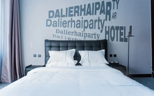 Dalierhaiparty Art Hotel