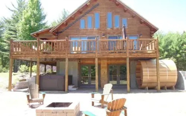 Lake Placid & Whiteface Grand Pines Lodge
