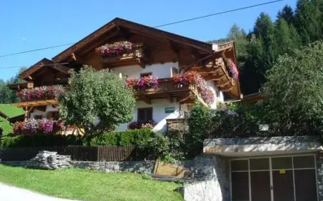 Familie Neunhäuserer