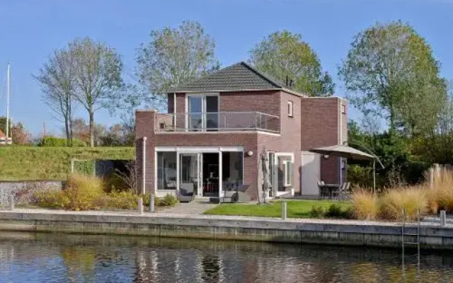 Nautic Rentals - Marinapark Oude-Tonge