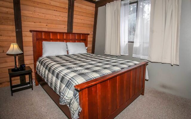 1628 - Coyote Den by RedAwning