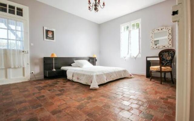 Tourterelle, à proximité de Auxerre et Chablis