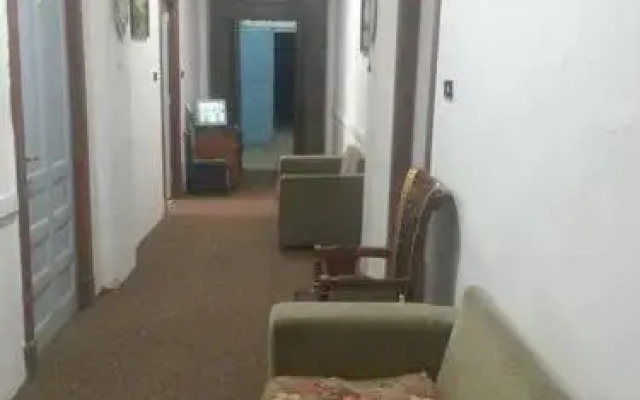 Louris Inn