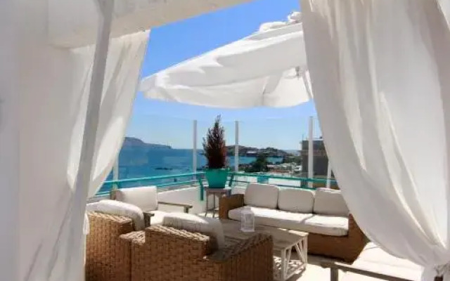 Hotel Rocas de Bahía